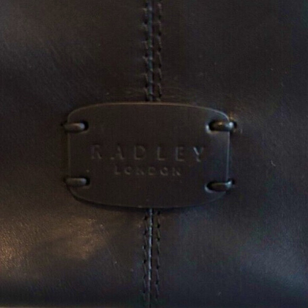 RADLEY LONDON - Black Baguette Leather Bag - Picture 2 of 9